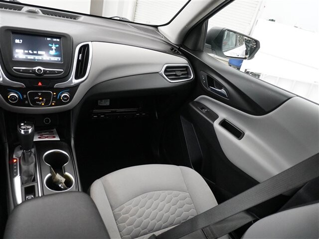 2018 Chevrolet Equinox in Cincinnati, OH 45251-2402 - 2023755 30