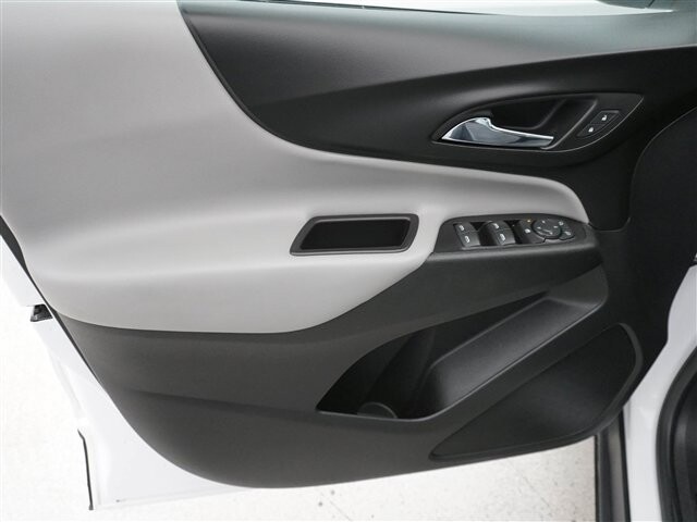 2018 Chevrolet Equinox in Cincinnati, OH 45251-2402 - 2023755 20