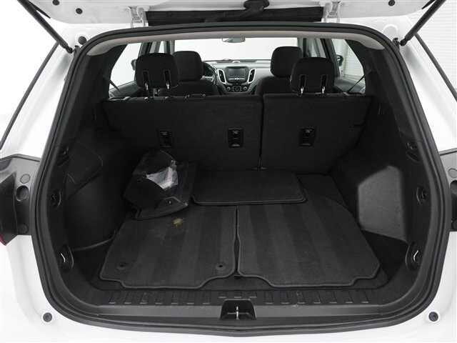 2018 Chevrolet Equinox in Cincinnati, OH 45251-2402 - 2023755 44