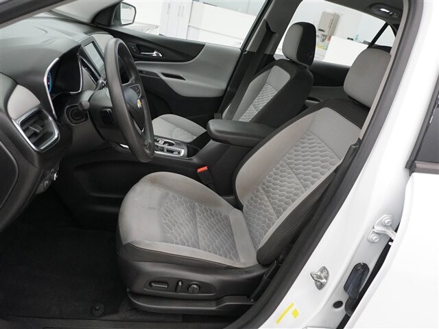 2018 Chevrolet Equinox in Cincinnati, OH 45251-2402 - 2023755 12