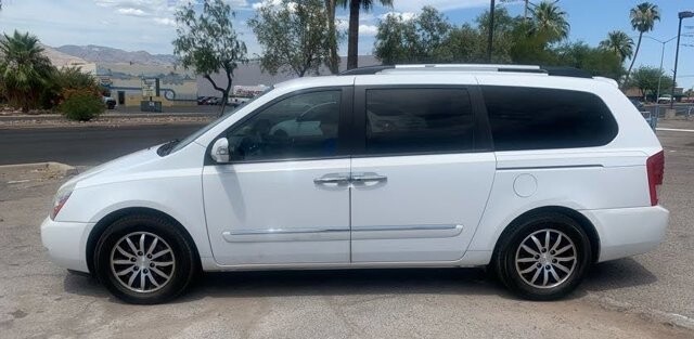 2011 Kia Sedona in Tucson, AZ 85712-4825 - 2028682 2