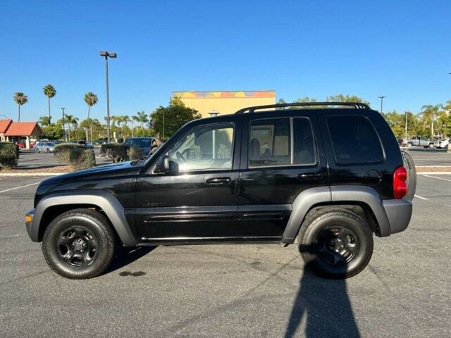 2004 Jeep Liberty in COSTA MESA, CA 92626 - 2030306 12