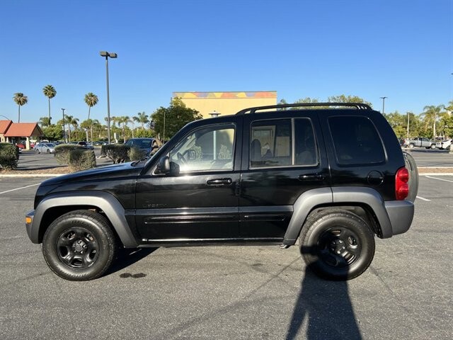 2004 Jeep Liberty in COSTA MESA, CA 92626 - 2030306 19