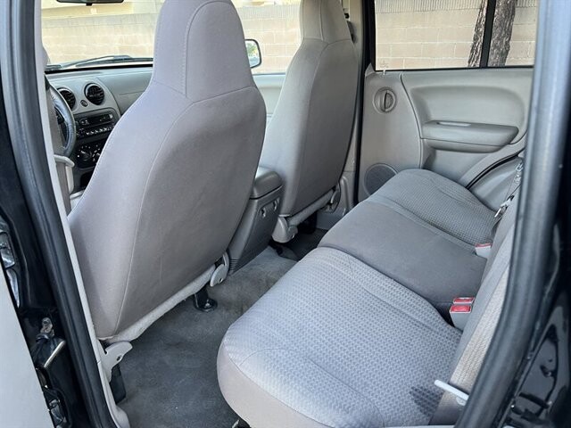 2004 Jeep Liberty in COSTA MESA, CA 92626 - 2030306 22