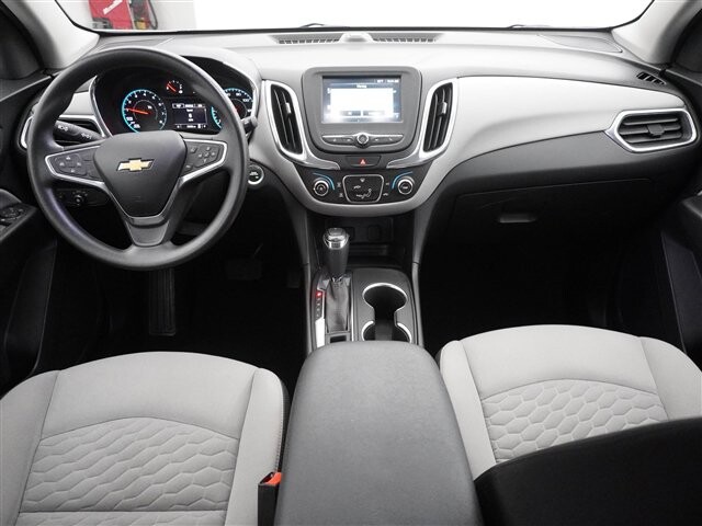 2018 Chevrolet Equinox in Cincinnati, OH 45251-2402 - 2033008 8