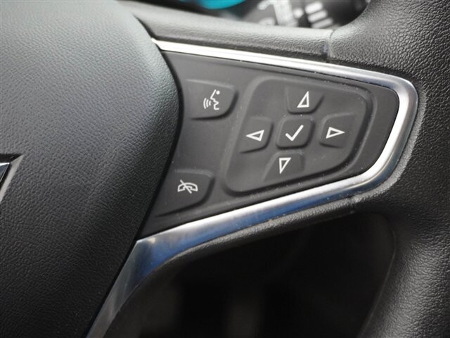 2018 Chevrolet Equinox in Cincinnati, OH 45251-2402 - 2033008 32