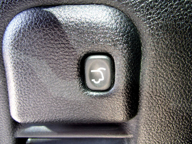 2013 Jeep Grand Cherokee in Tampa, FL 33604-6914 - 2033905 30