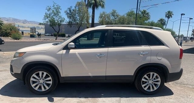 2011 Kia Sorento in Tucson, AZ 85712-4825 - 2034399 2