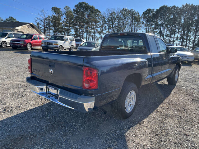 2005 Dodge Dakota in Hickory, NC 28602-5144 - 2035307 5
