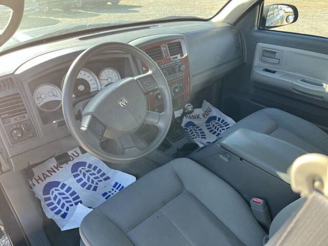 2005 Dodge Dakota in Hickory, NC 28602-5144 - 2035307 9