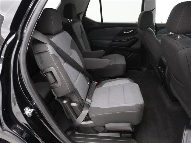 2019 Chevrolet Traverse in Cincinnati, OH 45251-2402 - 2035381 22