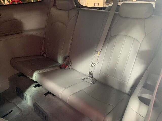 2011 Buick Enclave in COSTA MESA, CA 92626 - 2037201 23