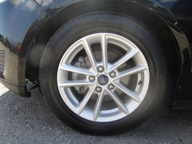 2017 Ford Focus in Tampa, FL 33604-6914 - 2039458 49