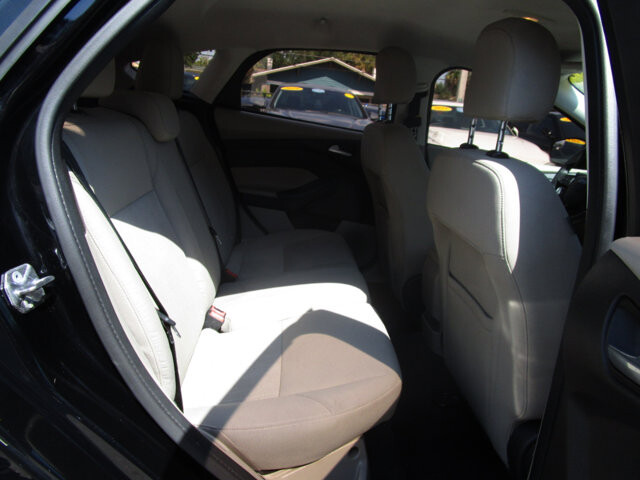 2017 Ford Focus in Tampa, FL 33604-6914 - 2039458 38