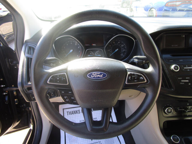 2017 Ford Focus in Tampa, FL 33604-6914 - 2039458 4