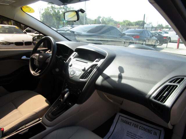 2017 Ford Focus in Tampa, FL 33604-6914 - 2039458 96