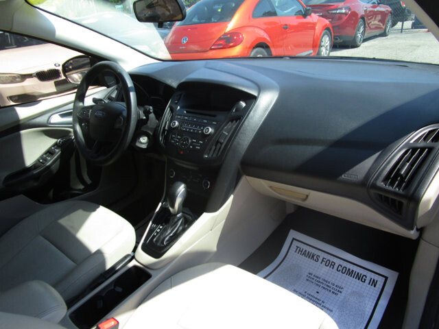 2017 Ford Focus in Tampa, FL 33604-6914 - 2039458 40