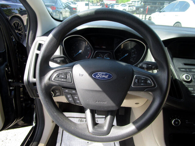 2017 Ford Focus in Tampa, FL 33604-6914 - 2039458 91