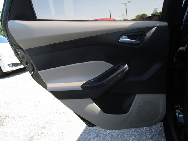 2017 Ford Focus in Tampa, FL 33604-6914 - 2039458 46