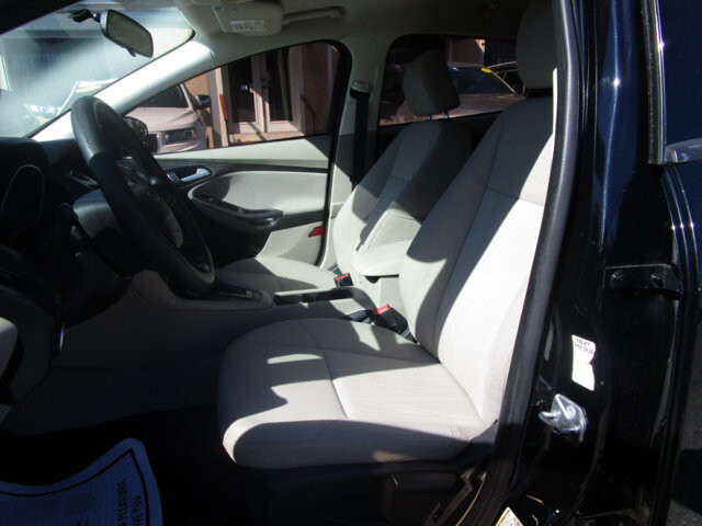 2017 Ford Focus in Tampa, FL 33604-6914 - 2039458 8