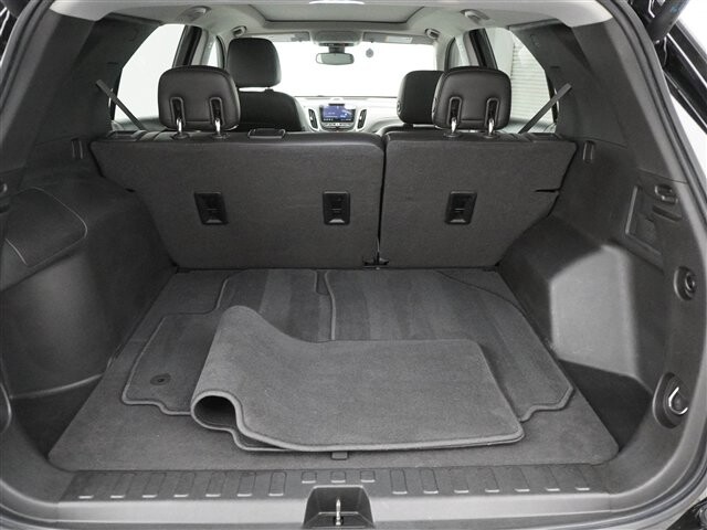 2020 Chevrolet Equinox in Cincinnati, OH 45251-2402 - 2039478 22