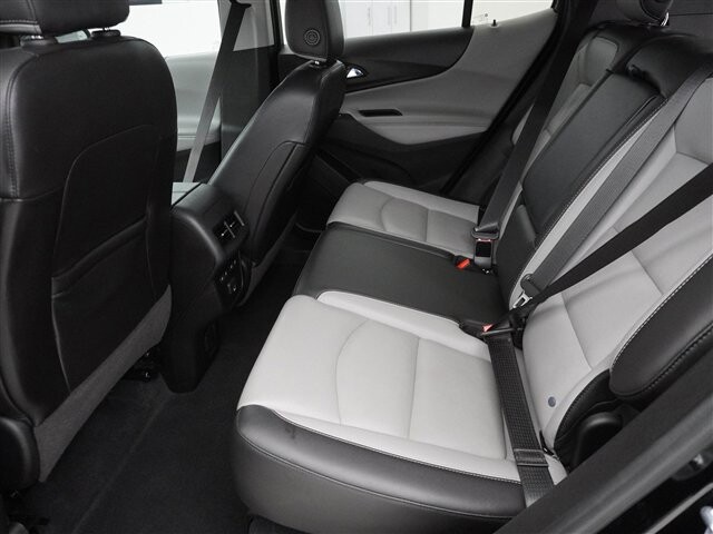 2020 Chevrolet Equinox in Cincinnati, OH 45251-2402 - 2039478 20