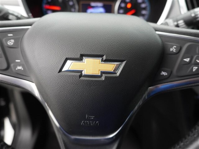 2020 Chevrolet Equinox in Cincinnati, OH 45251-2402 - 2039478 40