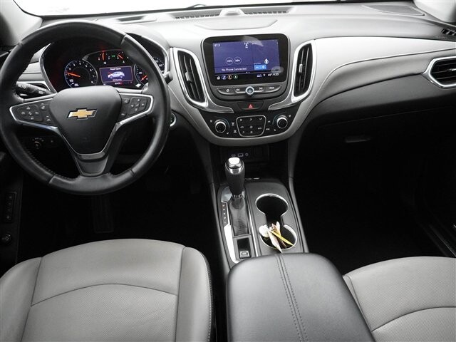 2020 Chevrolet Equinox in Cincinnati, OH 45251-2402 - 2039478 6