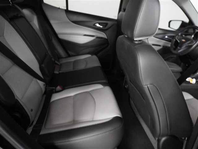 2020 Chevrolet Equinox in Cincinnati, OH 45251-2402 - 2039478 16