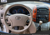 2006 Toyota Sienna in Buford, GA 30518 - 2042209 98