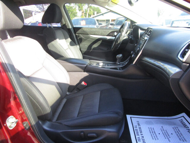 2017 Nissan Maxima in Tampa, FL 33604-6914 - 2042236 8