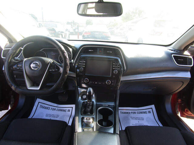 2017 Nissan Maxima in Tampa, FL 33604-6914 - 2042236 3