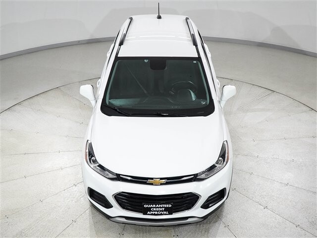 2018 Chevrolet Trax in Cincinnati, OH 45251-2402 - 2042661 2