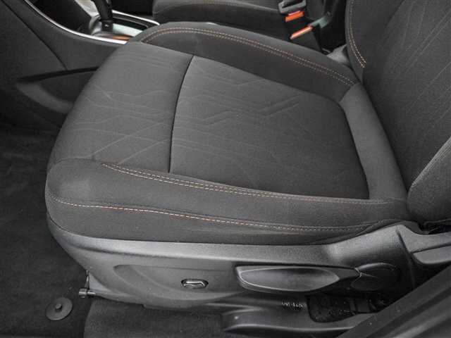 2018 Chevrolet Trax in Cincinnati, OH 45251-2402 - 2042661 32