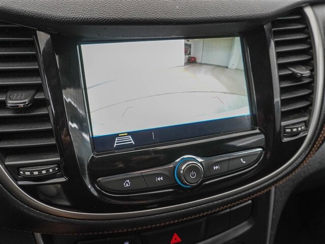 2018 Chevrolet Trax in Cincinnati, OH 45251-2402 - 2042661 43