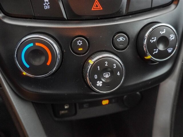 2018 Chevrolet Trax in Cincinnati, OH 45251-2402 - 2042661 40