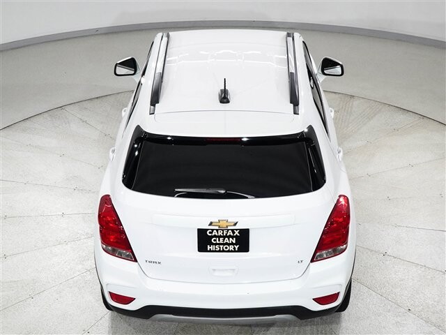 2018 Chevrolet Trax in Cincinnati, OH 45251-2402 - 2042661 5