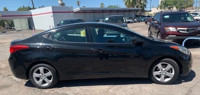 2013 Hyundai Elantra in Tucson, AZ 85712-4825 - 2043794 4