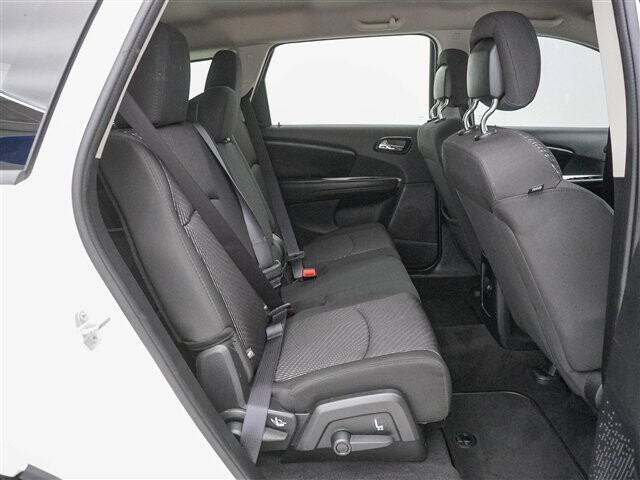 2014 Dodge Journey in Cincinnati, OH 45251-2402 - 2044817 18