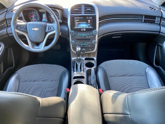 2015 Chevrolet Malibu in Commerce, GA 30529 - 2048566 36