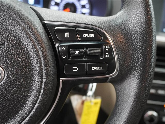 2018 Kia Optima in Cincinnati, OH 45251-2402 - 2049020 32