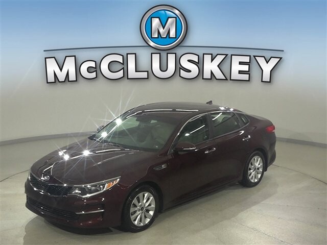 2018 Kia Optima in Cincinnati, OH 45251-2402 - 2049020 23