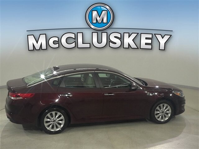 2018 Kia Optima in Cincinnati, OH 45251-2402 - 2049020 25