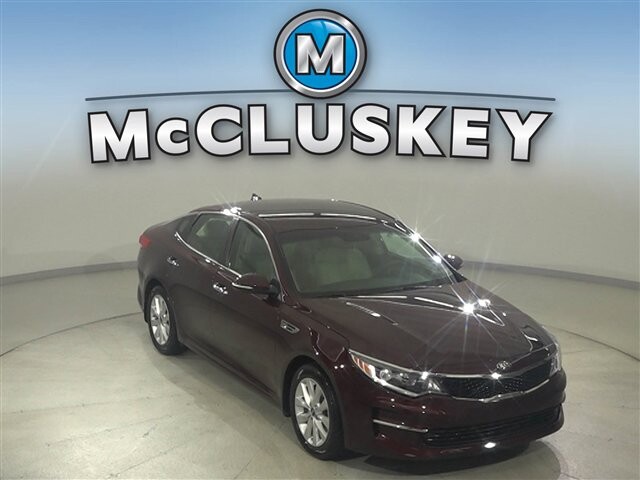 2018 Kia Optima in Cincinnati, OH 45251-2402 - 2049020 13
