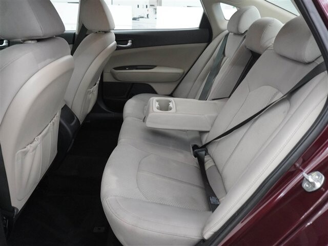 2018 Kia Optima in Cincinnati, OH 45251-2402 - 2049020 12