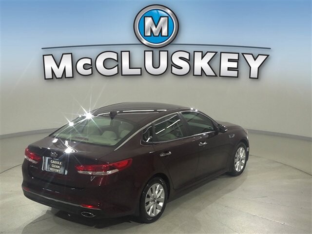2018 Kia Optima in Cincinnati, OH 45251-2402 - 2049020 35
