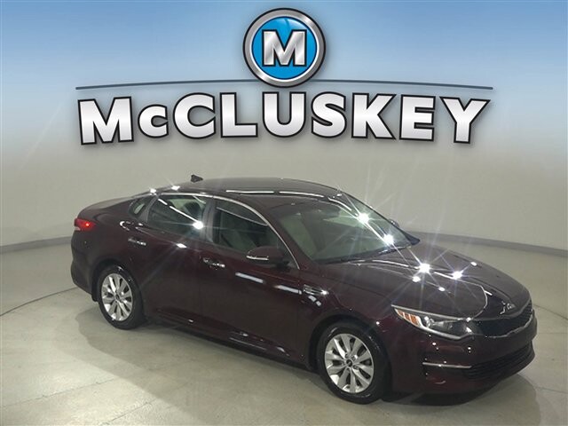 2018 Kia Optima in Cincinnati, OH 45251-2402 - 2049020 39