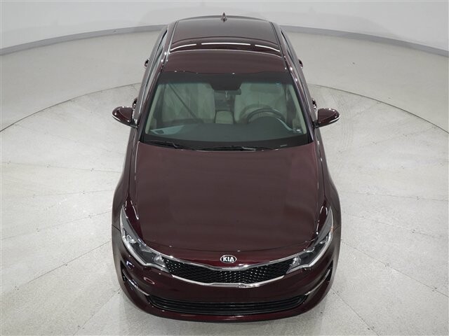 2018 Kia Optima in Cincinnati, OH 45251-2402 - 2049020 2