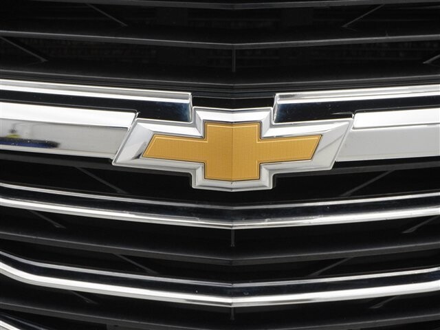 2019 Chevrolet Malibu in Cincinnati, OH 45251-2402 - 2051898 32