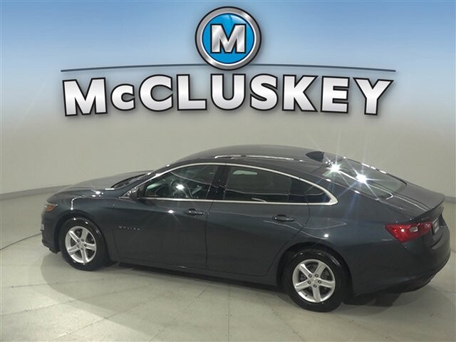 2019 Chevrolet Malibu in Cincinnati, OH 45251-2402 - 2051898 27